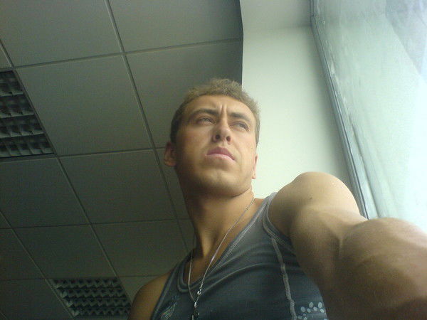 Женёк Карандашев