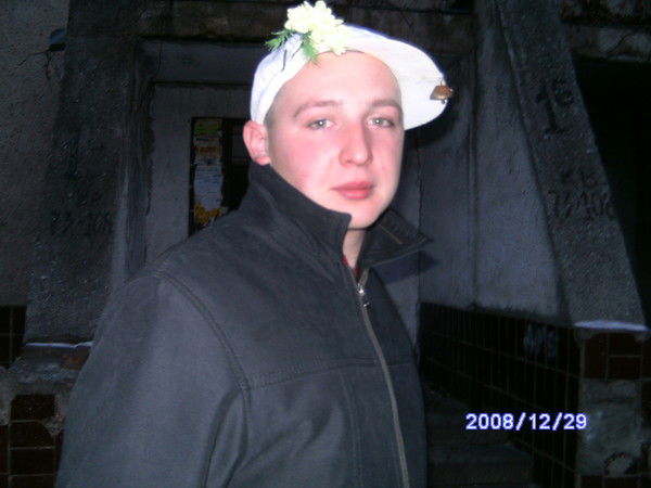 Вова Бондарь