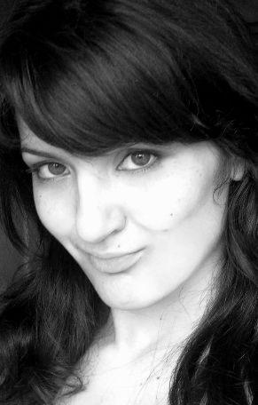 Елена Корнилова