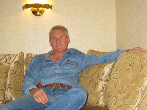 Михаил Шаповалов