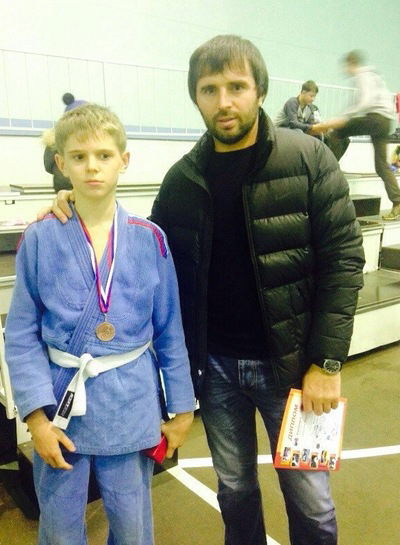 Артур Гамзатов