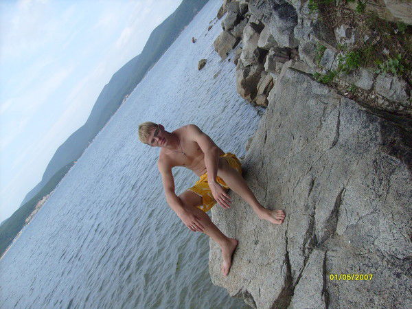 Андрей Заугольников