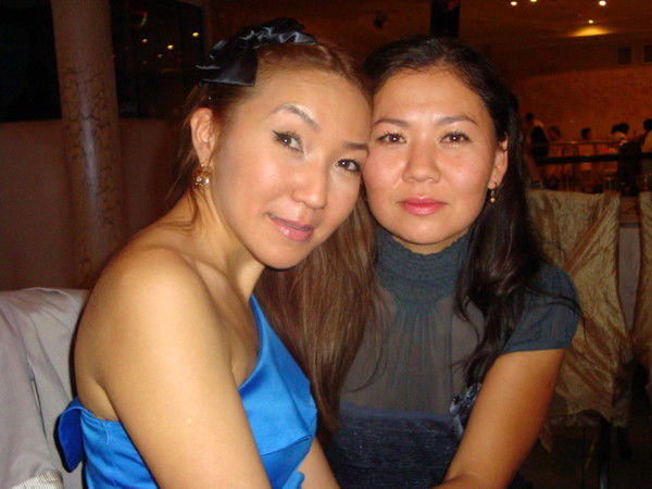 Роза Султанова