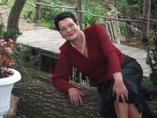 Неля Черкасова