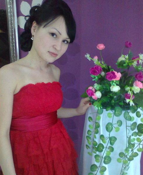 Акмарал Максотова