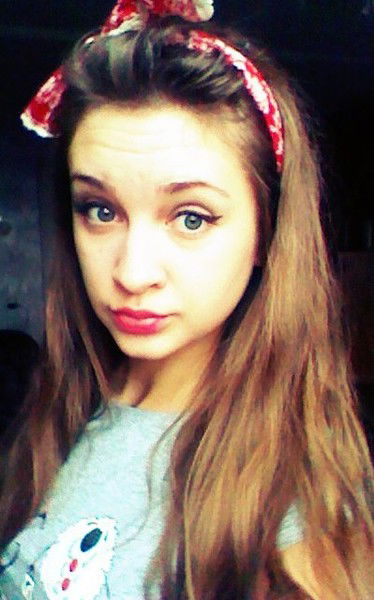 Оленька Игнатова