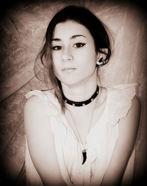 Александра Попова