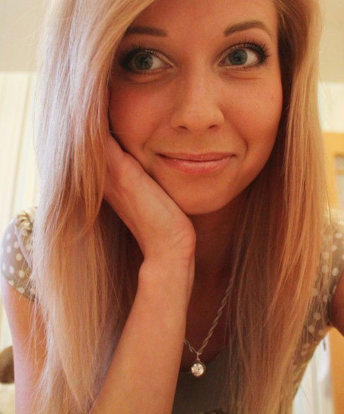 Яна Славкова