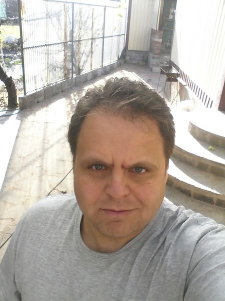 Руслан Толстой