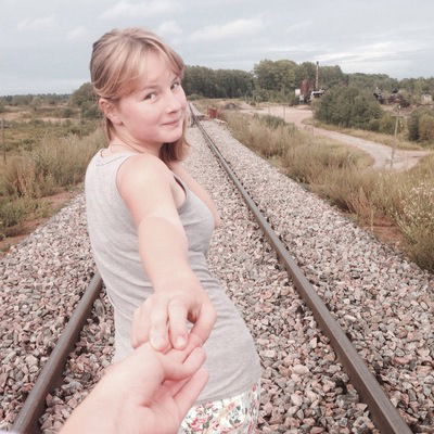 Оля Степанова