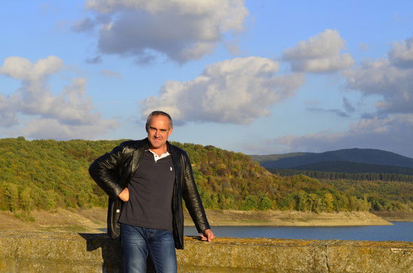 Владимир Пахольчук