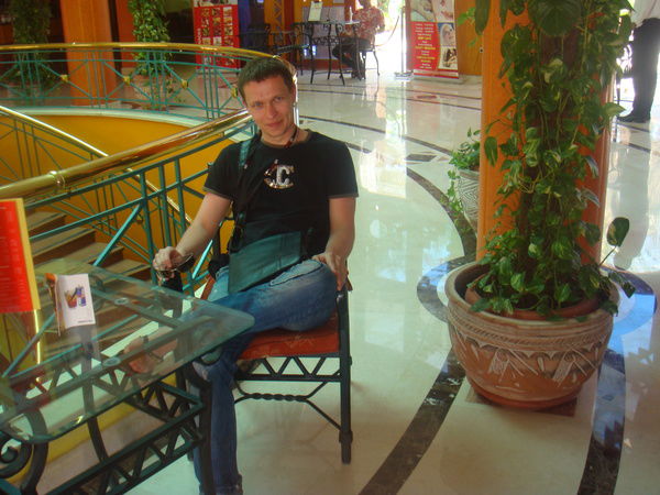 Петр Cеребренников