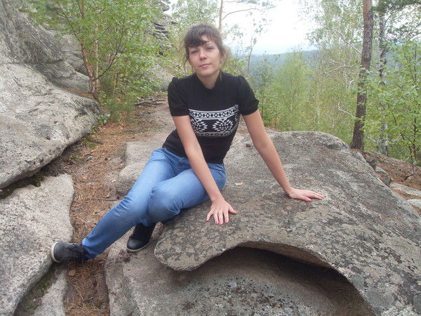 Оля Обухова