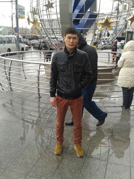 Азат Эсенаманов