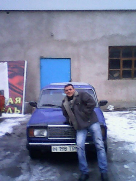 Виталий Антонов