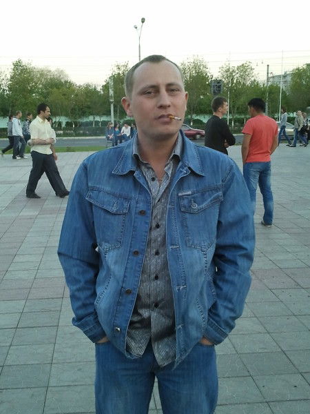 Женя Ломакин