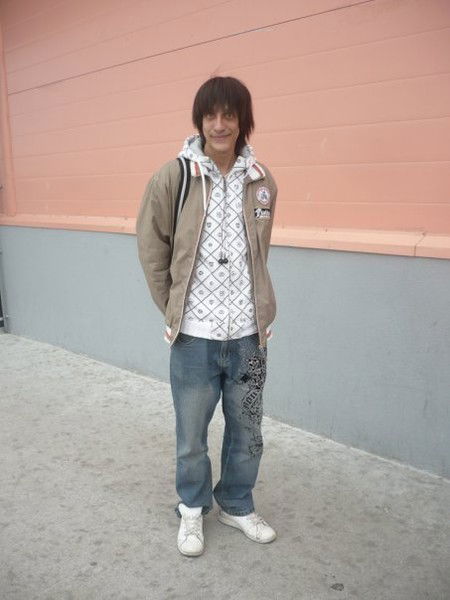 Неизвестно Неизвестно