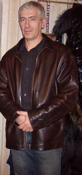 Виктор Антонов