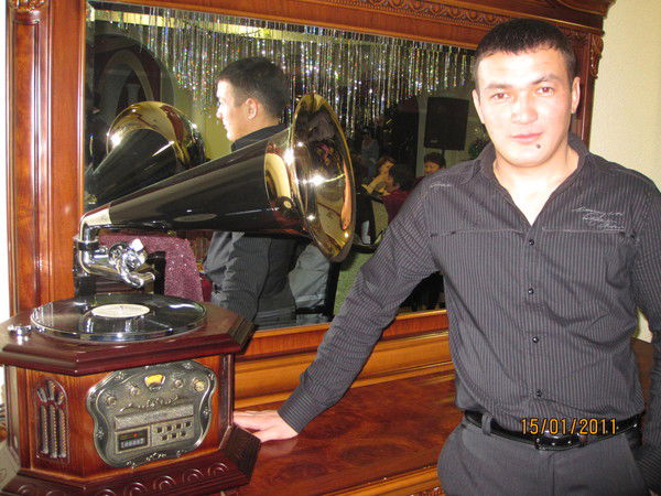 Серикболат Султангалиев