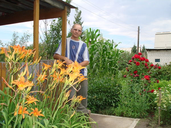 Александр Хожаинов