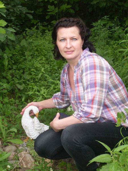 Оленька Шонова