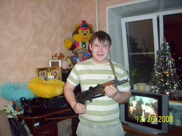 Евгений Карякин