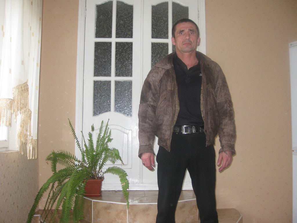 Юрий Шелестян