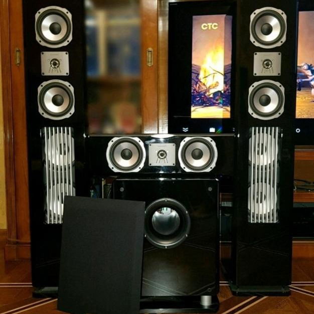 Олег Севастьянов