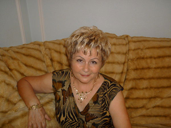 Валя Едемская