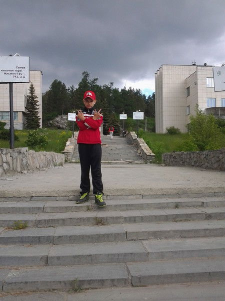 Никита Попов