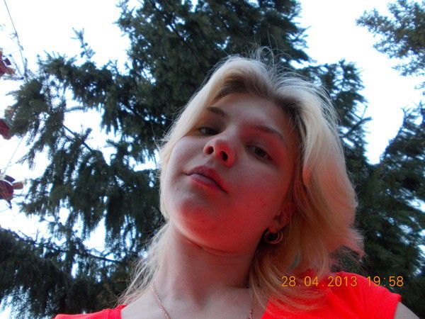 Олеся Захарова