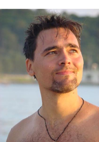 Денис Якущенко