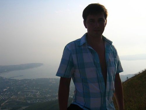 Александр Петров