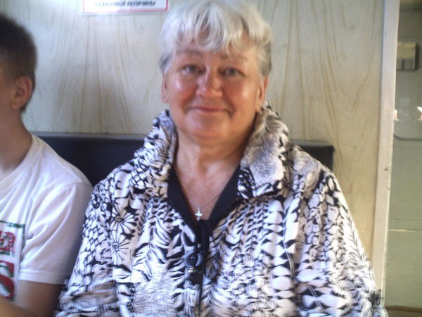 Елена Бурова