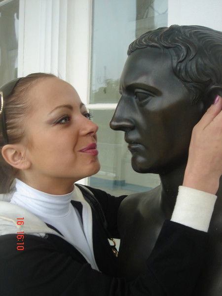 Леля Макагонова