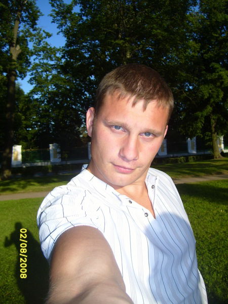 Максим Володин