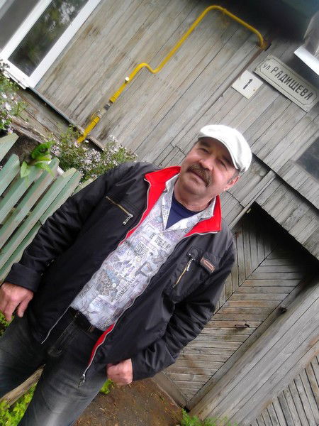 Владимир Акрамов