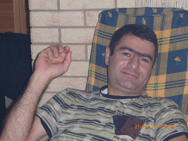 Тема Восканян