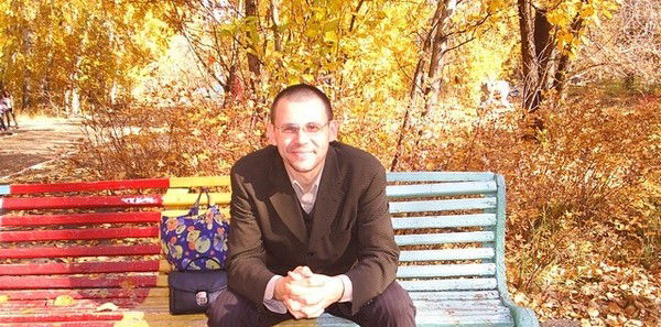 Денис Емельянов