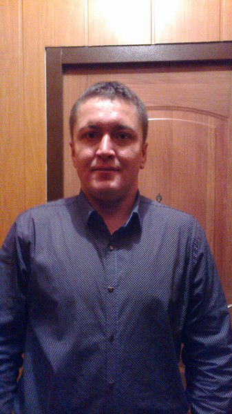 Александр Власов