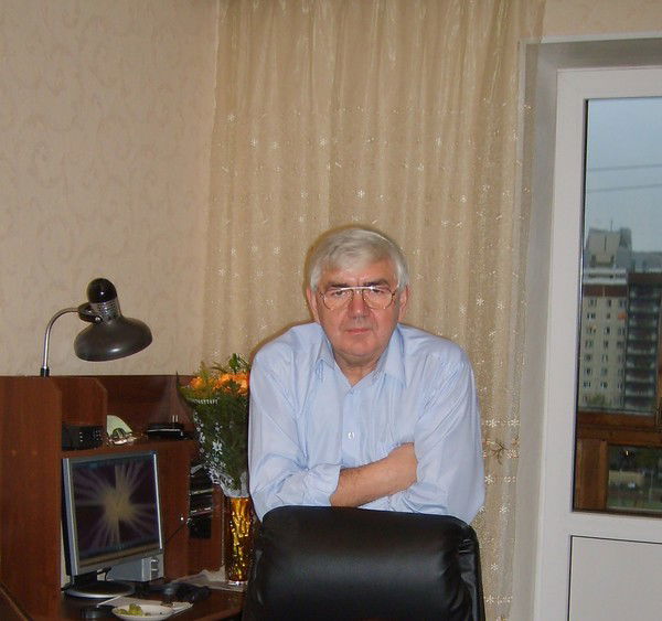 Анатолий Антонов