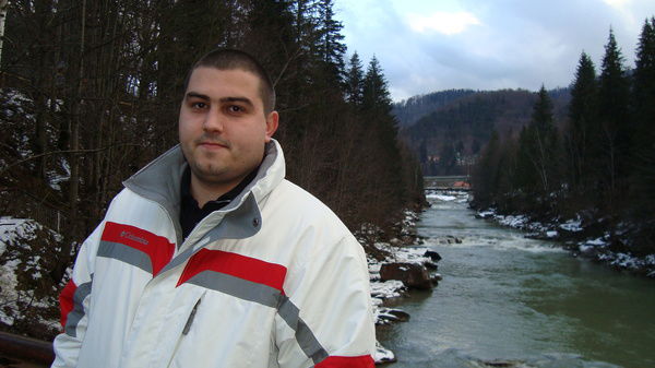 Неизвестно Неизвестно