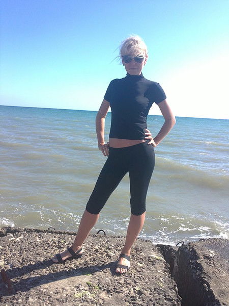 Алена Попова