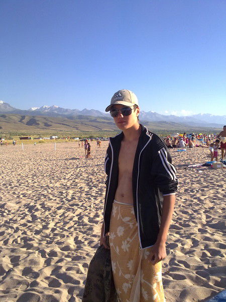 Олжас Мукангалиев