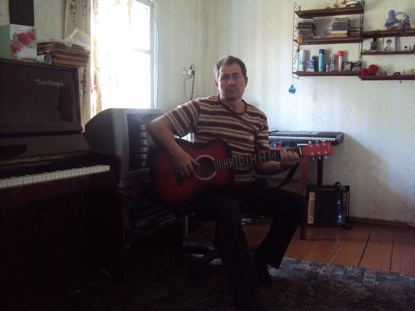 Александр Плотников