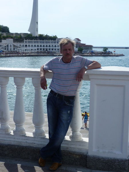 Владимир Битов