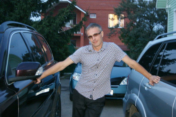 Виктор Антонов