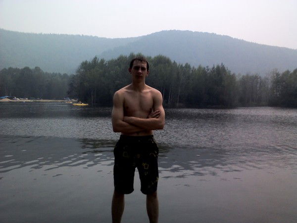 Максим Волков