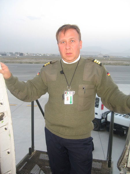 Андрей Попов