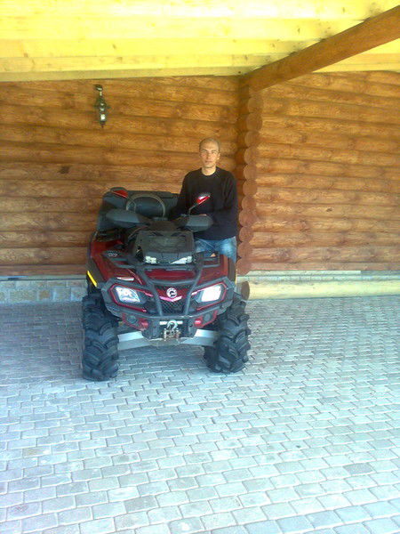 Антон Макеенко